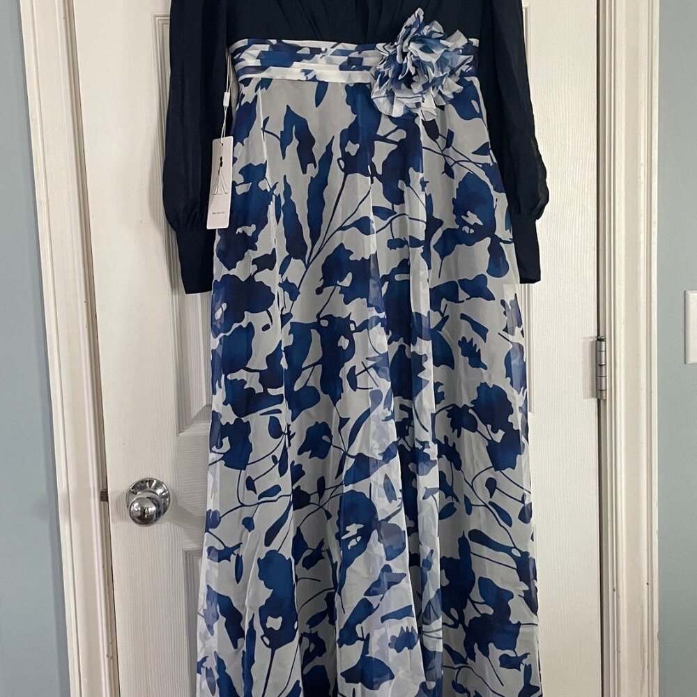 MONDRESSY A Line Long Sleeves Floor Length Floral Formal/Mother Size 6 - Picture 3 of 6